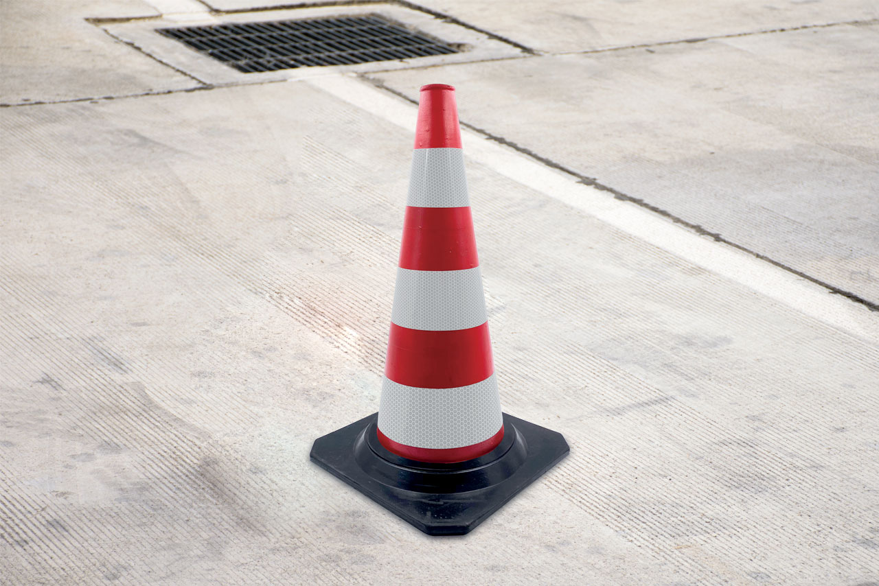 cono-segnaletica-stradale-cm-segnaletica